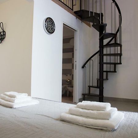 Vesuvius Luxury Suites Napoli Bagian luar foto
