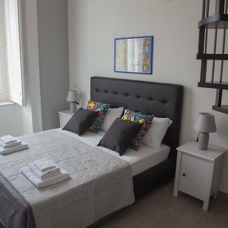 Vesuvius Luxury Suites Napoli Bagian luar foto