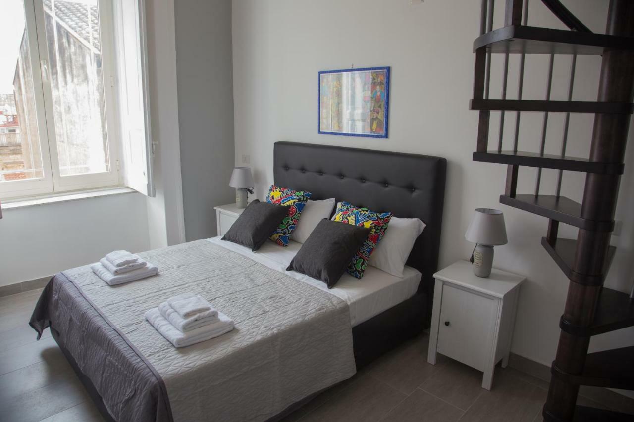 Vesuvius Luxury Suites Napoli Bagian luar foto