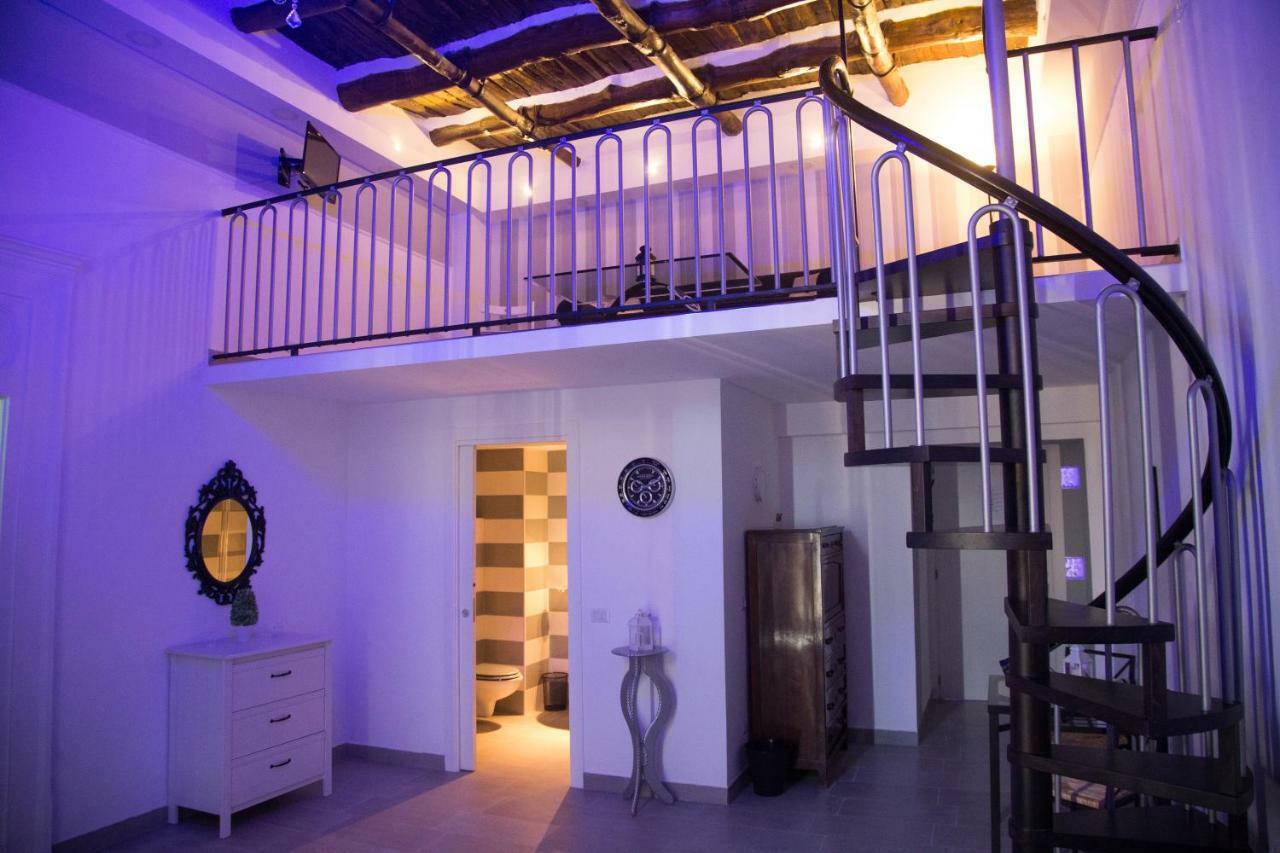 Vesuvius Luxury Suites Napoli Bagian luar foto