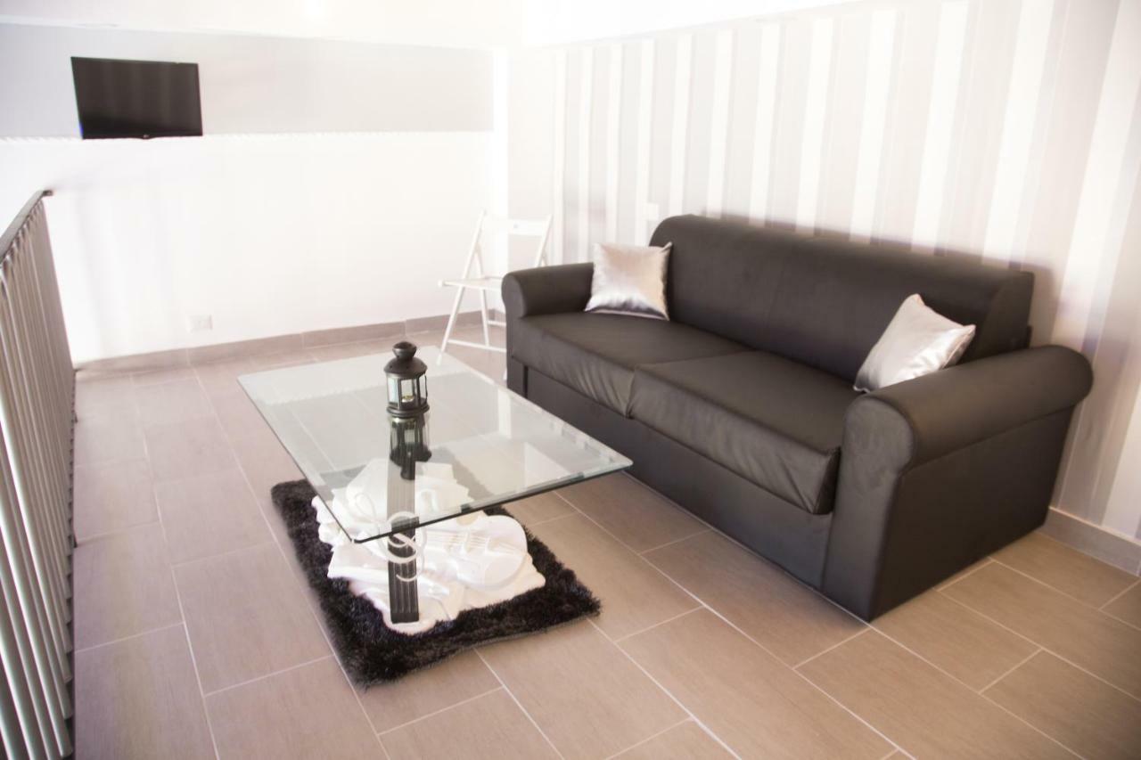 Vesuvius Luxury Suites Napoli Bagian luar foto