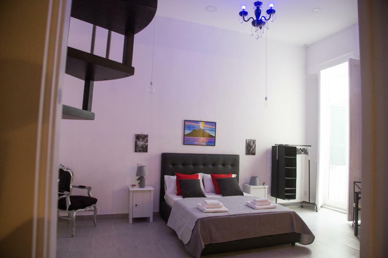 Vesuvius Luxury Suites Napoli Bagian luar foto