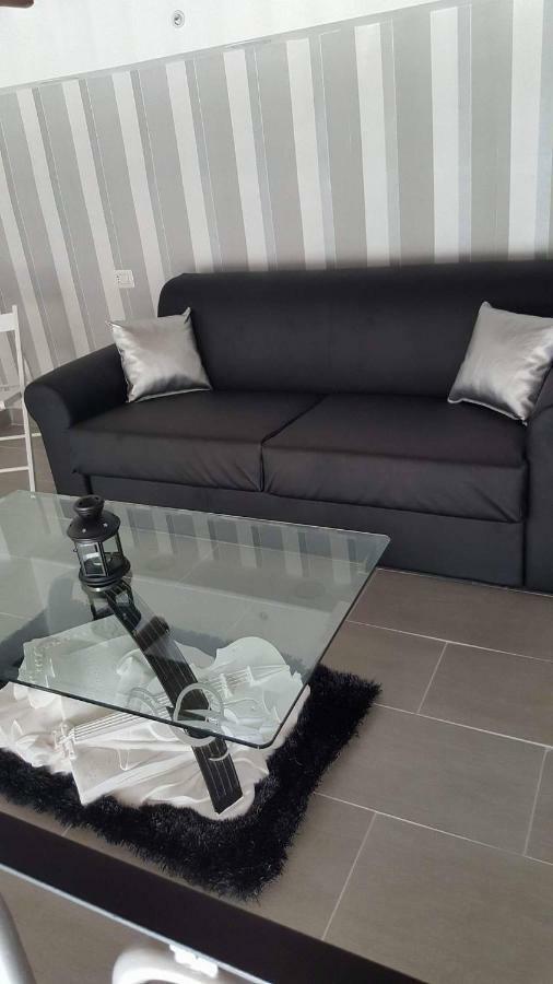 Vesuvius Luxury Suites Napoli Bagian luar foto