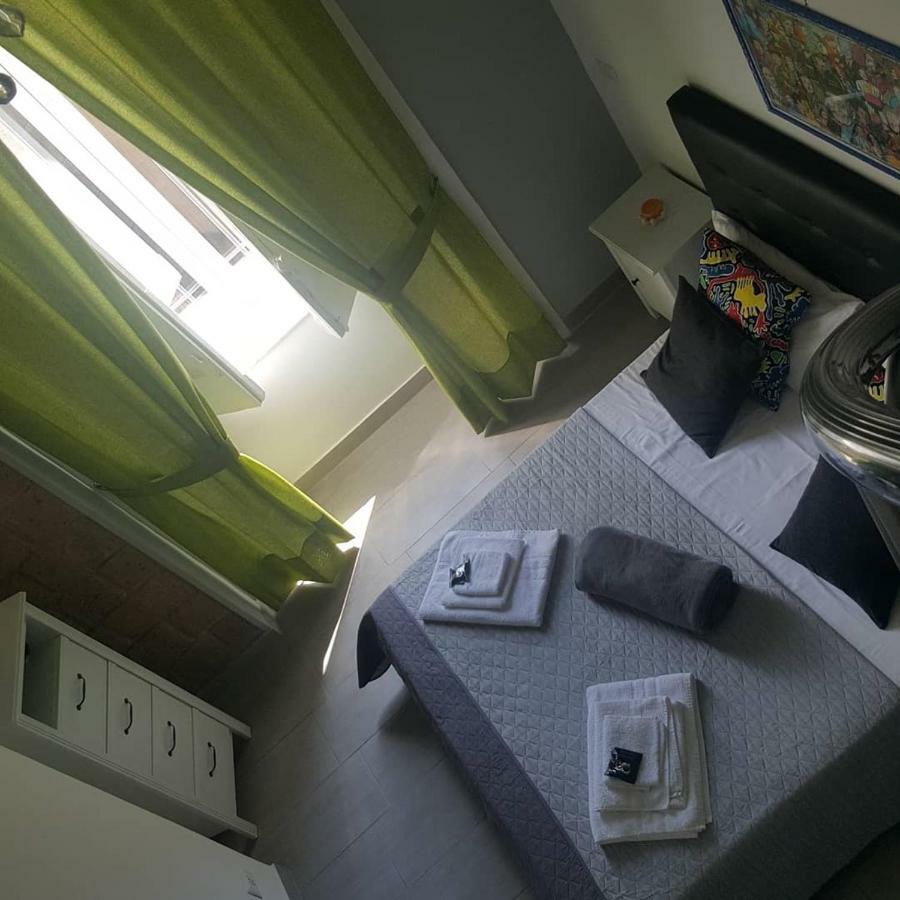Vesuvius Luxury Suites Napoli Bagian luar foto