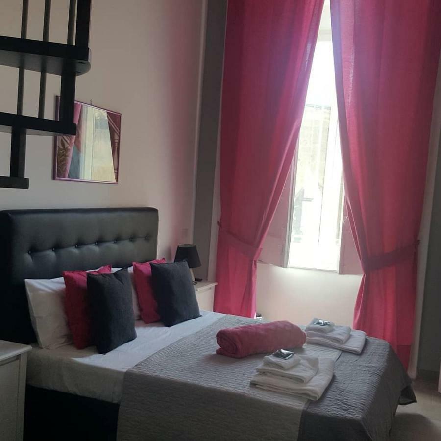 Vesuvius Luxury Suites Napoli Bagian luar foto